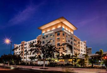 Hyatt House San Juan allows 18 year olds to book a room
