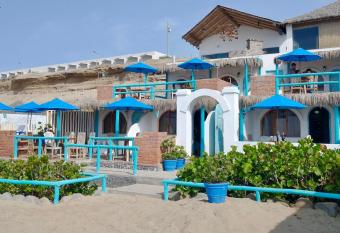 Hamacas has Balcony rooms