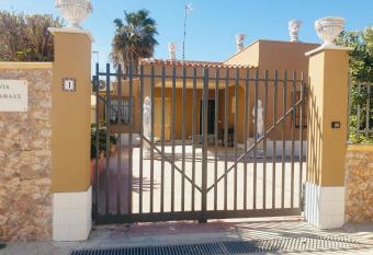 villa obelix has Balcony rooms