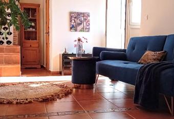 Posada Puente Romano allows 18 year olds to book a room