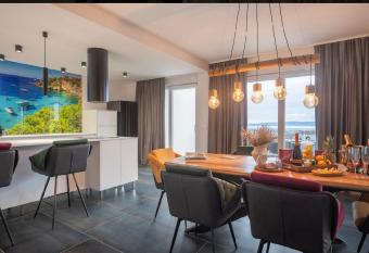 Dolce Vita allows 18 year olds to book a room