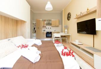 STAR Suite, Malpensa - Rho Fiera Milano 15 min allows 18 year olds to book a room