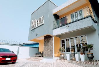 Private Room with living space at Legon has Balcony rooms