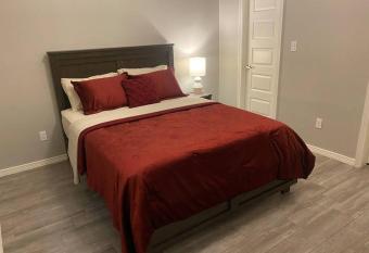 Spacious Getaway near UTRGV allows 18 year olds to book a room