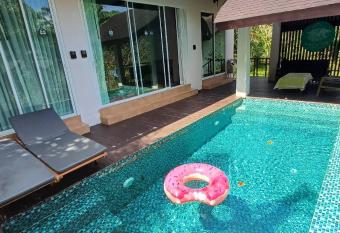 Khaosok legend has Balcony rooms