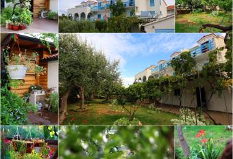 Pansion Ivan has Balcony rooms