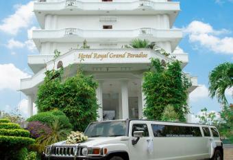 Hotel Royal Grand Paradise has Balcony rooms