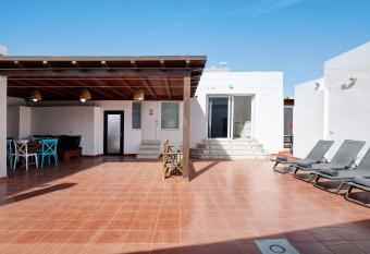 Villa Sue  os Zenoneisabel has Balcony rooms