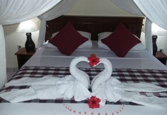 Pondok Dhevika and Warung has Balcony rooms