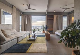 Beautiful appartmen with amazing views allows 18 year olds to book a room