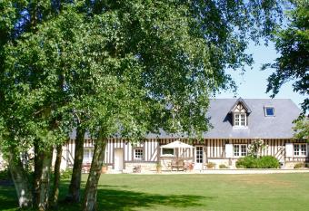 La Long  re has Balcony rooms