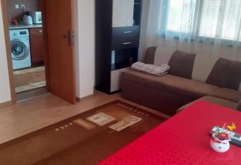 Apartment Ceco has Balcony rooms