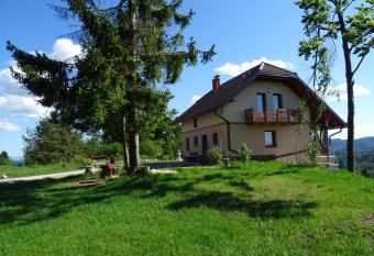 Holiday Home Razglednik has Balcony rooms