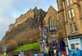 E holidays has Balcony rooms