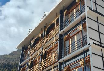 Mount Bayul Shangri-La Resort has Balcony rooms