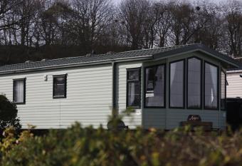 Bay 1 has Balcony rooms