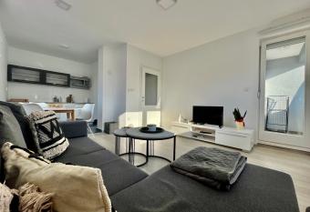 Apartman Sunny, Istocno Sarajevo - Lukavica has Balcony rooms