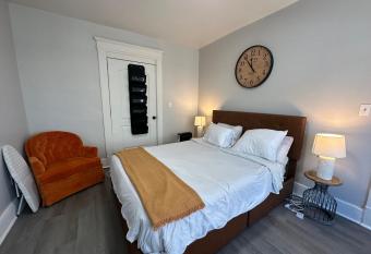 Perfect stay for couples allows 18 year olds to book a room