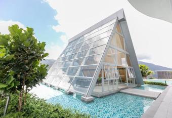 EasyStay Windmill 2-bedrooms L23 6pax Free WiFi Parking & High Floor No Deposit No Queue allows 18 year olds to book a room