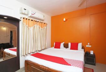 OYO New Mega Palace allows 18 year olds to book a room