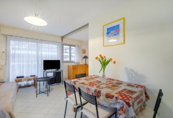 Riviera Beach Anemone has Balcony rooms