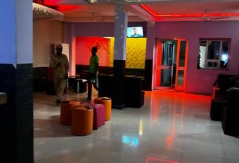 Labirinto lounge has Balcony rooms