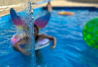 Ch  cara Gratid  o has Balcony rooms