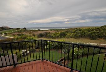 Beachfront Apartments has Balcony rooms