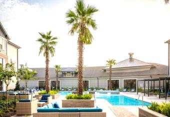 New King bed Suite, Resort pool, Gym, Grill, Free WI-FI and Parking has Balcony rooms