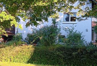 Ferienappartment Schneiderbanger allows 18 year olds to book a room