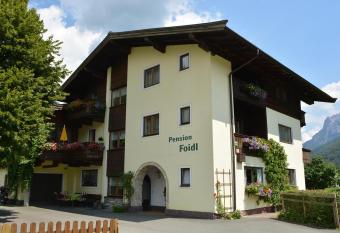 Pension Foidl has Balcony rooms