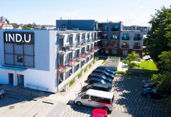 Apartament Loftowy na Spokojnej allows 18 year olds to book a room