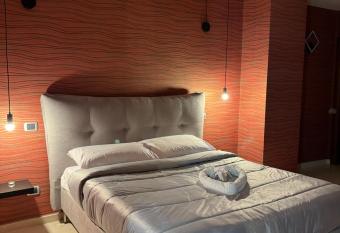 Maison Dante has Balcony rooms