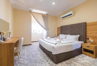 Lavent Park Hotel Suites has Balcony rooms