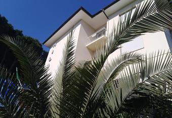 MILANO allows 18 year olds to book a room