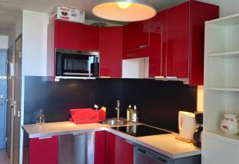 Studio 4pers pied des pistes parking sous sol has Balcony rooms