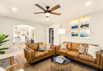 Swamp Rabbit l 3 Mi to dwtn GVL l Bikes l Park Pass l King allows 18 year olds to book a room