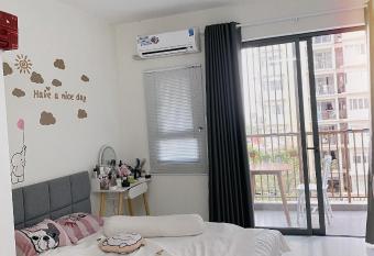 Topaz twin has Balcony rooms