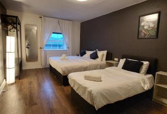 Parliament Inn allows 18 year olds to book a room