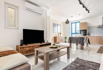 Sea View Luxury Apartment Brand New in Valletta allows 18 year olds to book a room