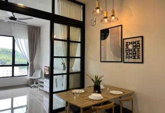 Homely Haven in Kajang 21-09 allows 18 year olds to book a room