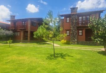 Caba  as Puerta de Bosque has Balcony rooms