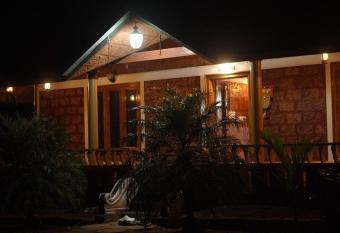 VYTHIRI LIBERTY RESORT BY MASIKA STAYS has Balcony rooms