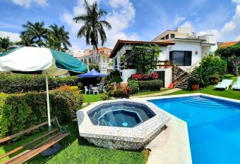 Residencia Panor  mica Lomas de Cocoyoc has Balcony rooms