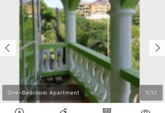 Pinevalley Estates Apart 10 B has Balcony rooms