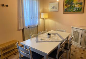 A casa di Vanna has Balcony rooms