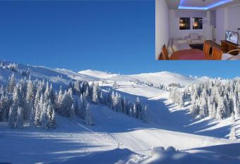 Stan Dobrinja 1-4 Jahorina/Bjela  nica za 20ak min has rooms with a private hot tub