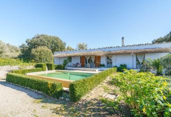Sa Palmera has Smoking/Balcony rooms