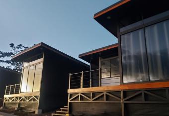 Mon Bellis has Balcony rooms