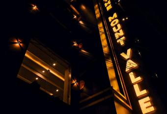 THE MOUNT VALLEY has Balcony rooms